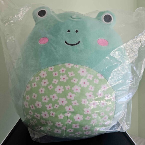 NWT 12" Wendy the green frog w/ floral pattern belly Squishmallow - Picture 1 of 2